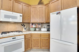  Photo 27