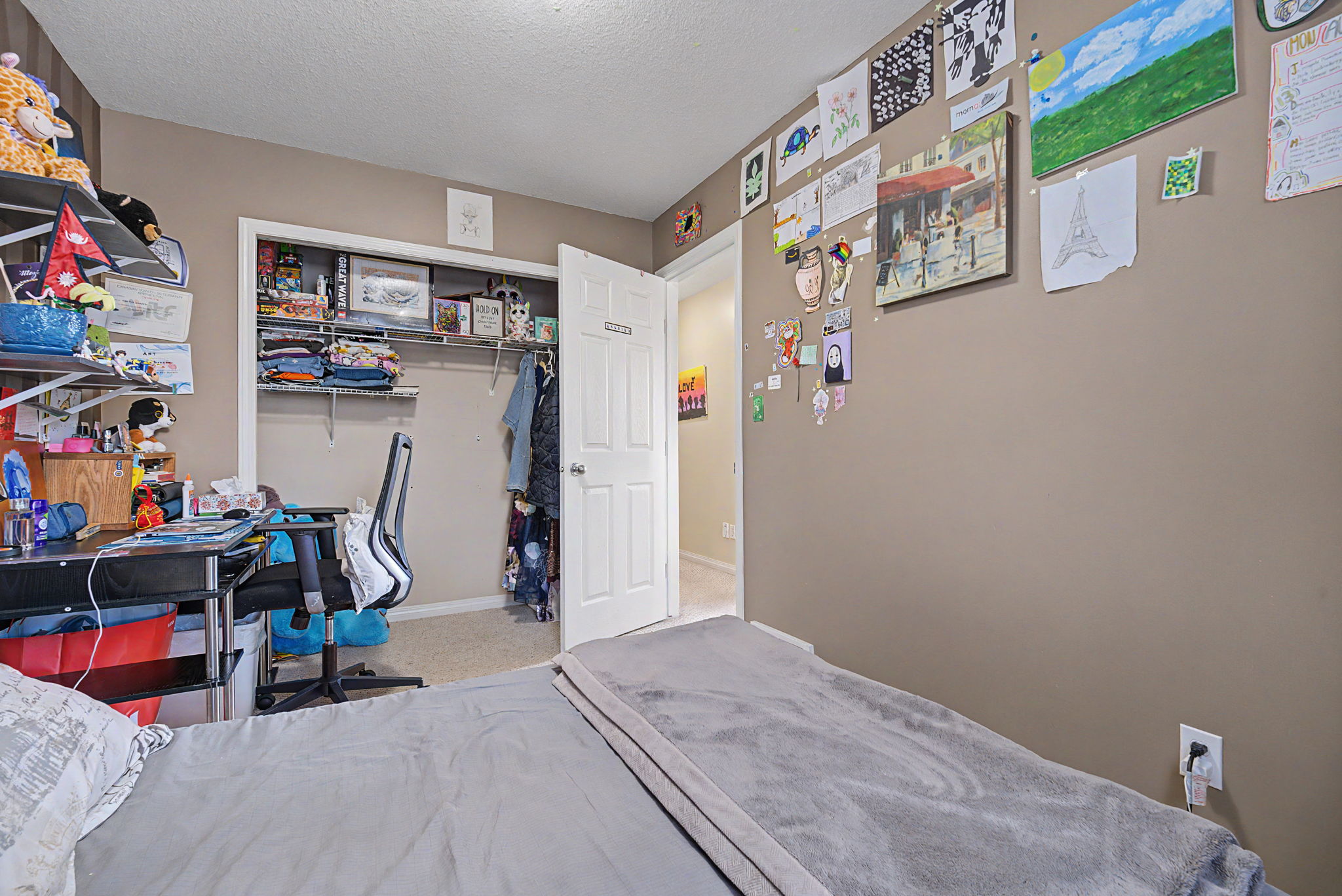  Photo 23