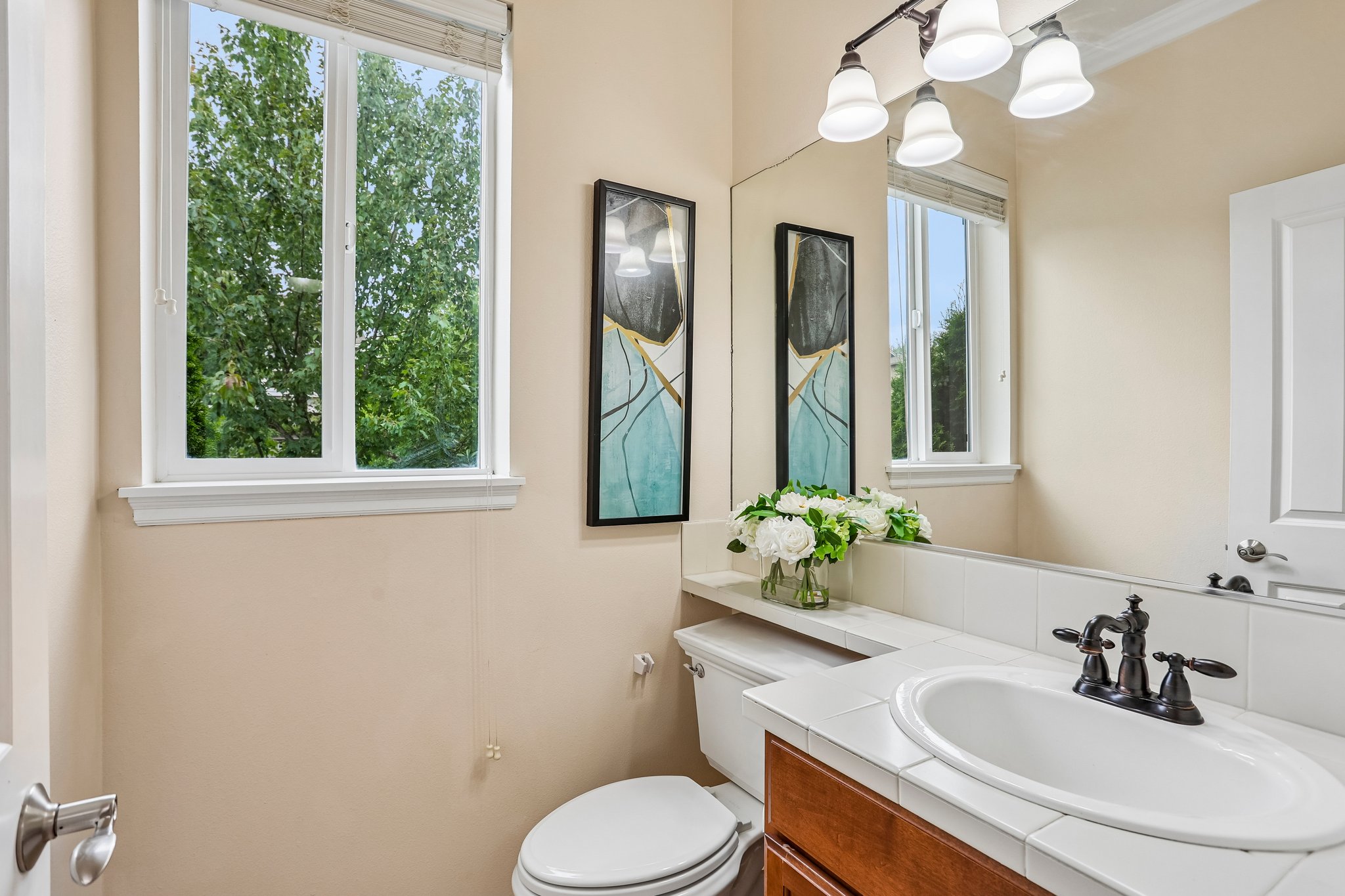 36 Ave SE-S0907-033.jpg