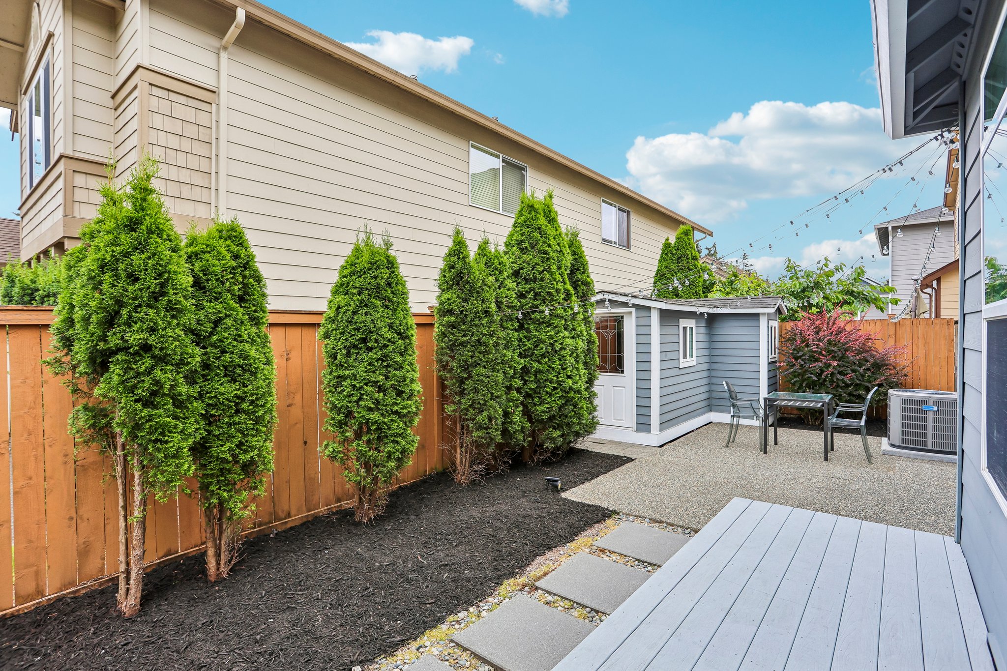 36 Ave SE-S0907-037.jpg