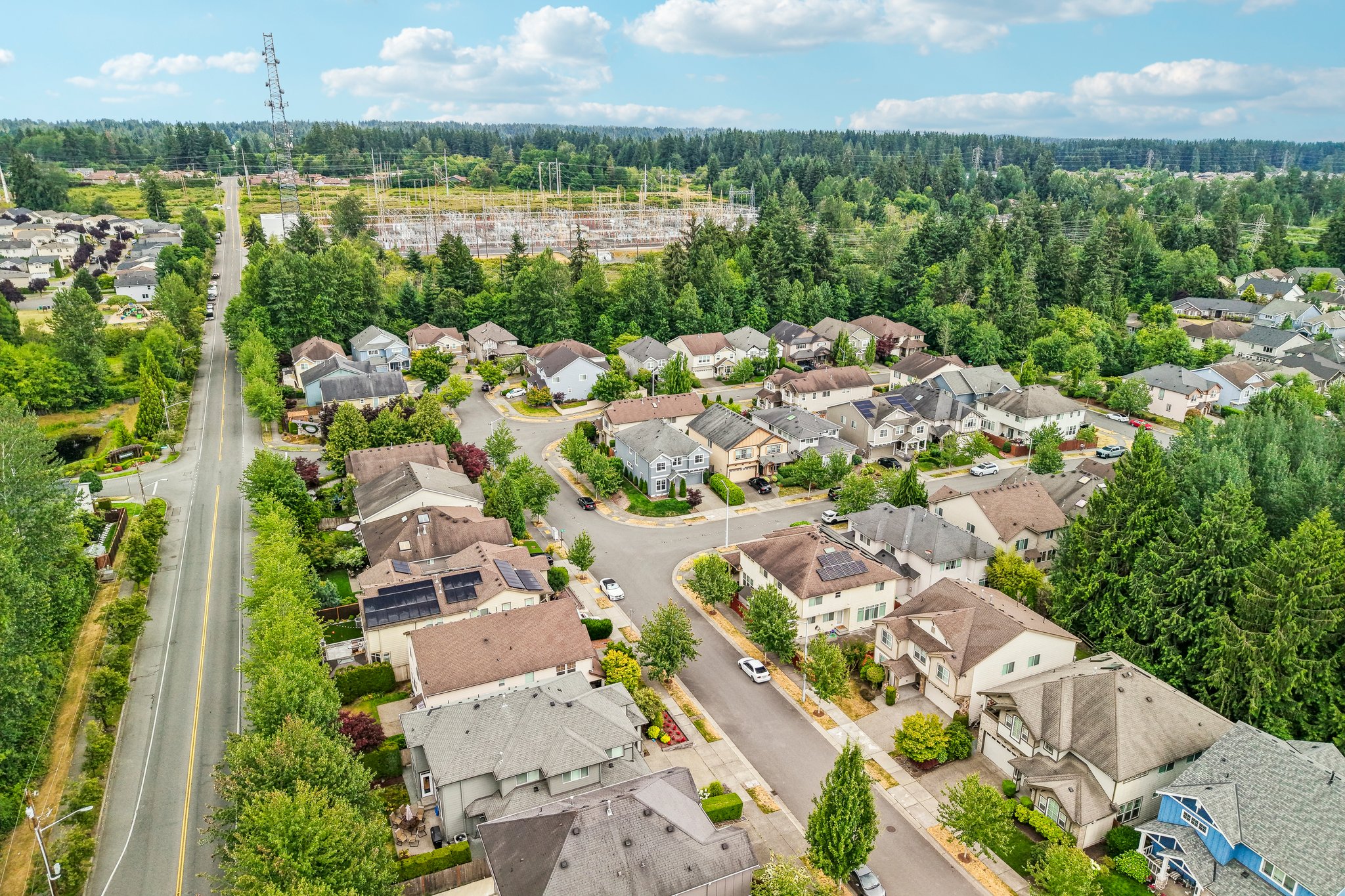 36 Ave SE-S0907-040.jpg