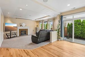 36 Ave SE-S0907-007.jpg