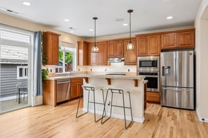 36 Ave SE-S0907-010.jpg