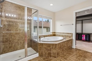 36 Ave SE-S0907-019.jpg