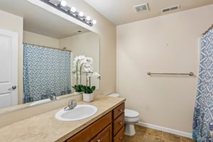 36 Ave SE-S0907-023.jpg
