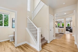 36 Ave SE-S0907-035.jpg