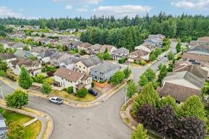 36 Ave SE-S0907-046.jpg