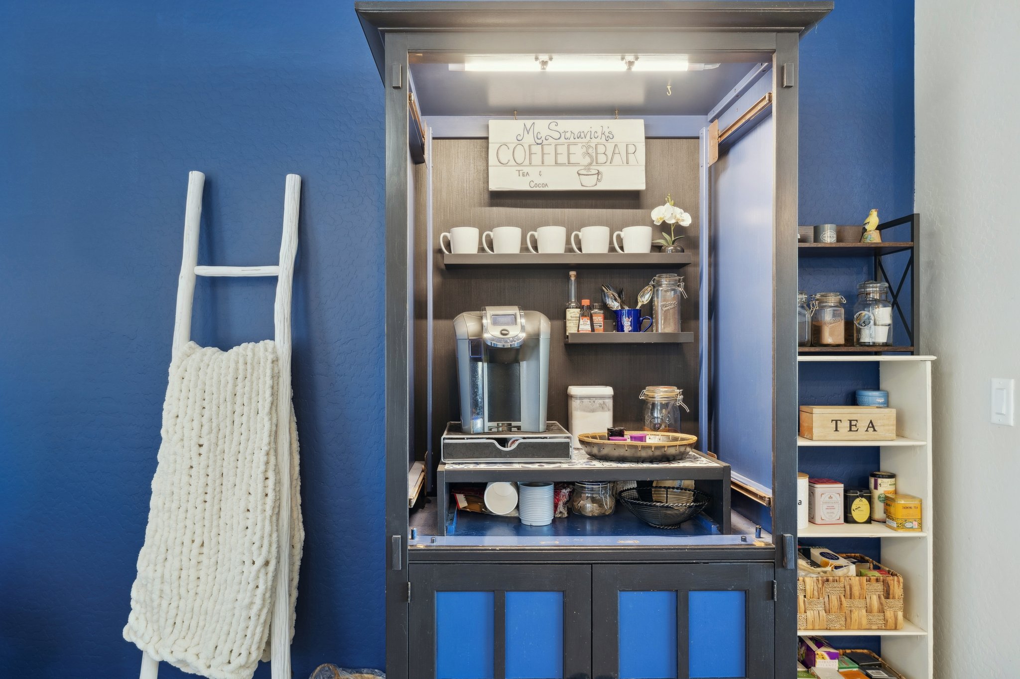 1564 E Yorkshire Ave - 005.jpg