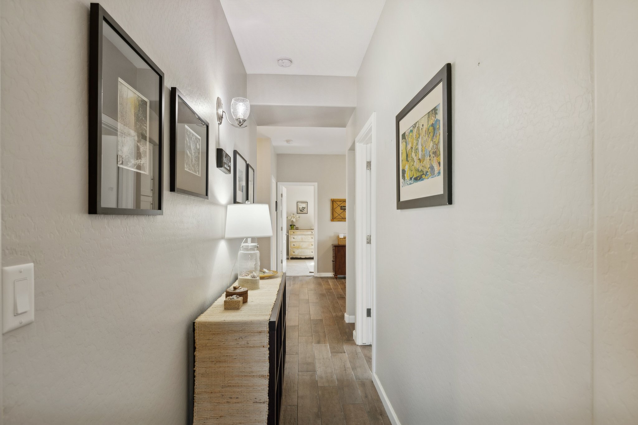 1564 E Yorkshire Ave - 032.jpg