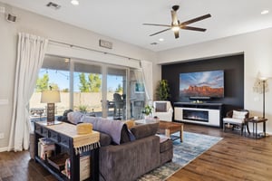 1564 E Yorkshire Ave - 001.jpg