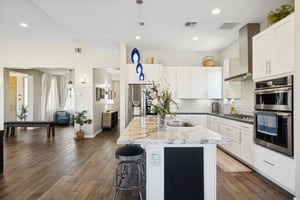 1564 E Yorkshire Ave - 009.jpg