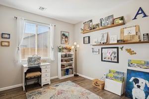 1564 E Yorkshire Ave - 023.jpg