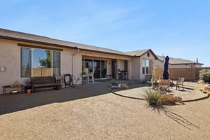 1564 E Yorkshire Ave - 007 (2).jpg