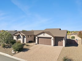 1564 E Yorkshire Ave - 010 (2).jpg