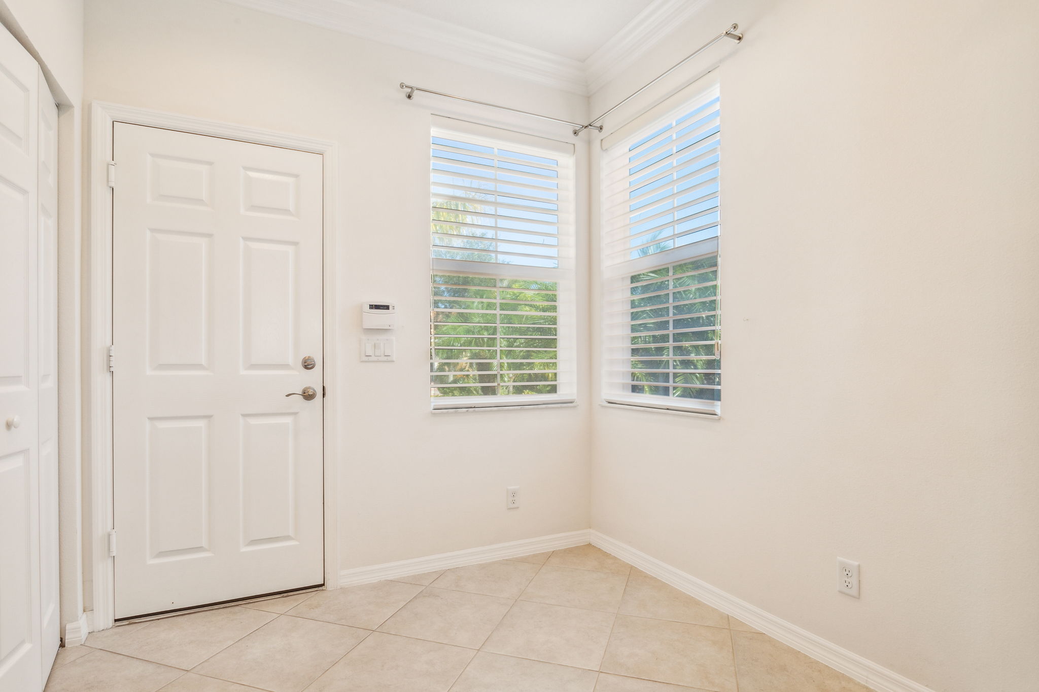 15649 Aurora Lake Cir, Wimauma, FL 33598 HDS Real Estate Photography