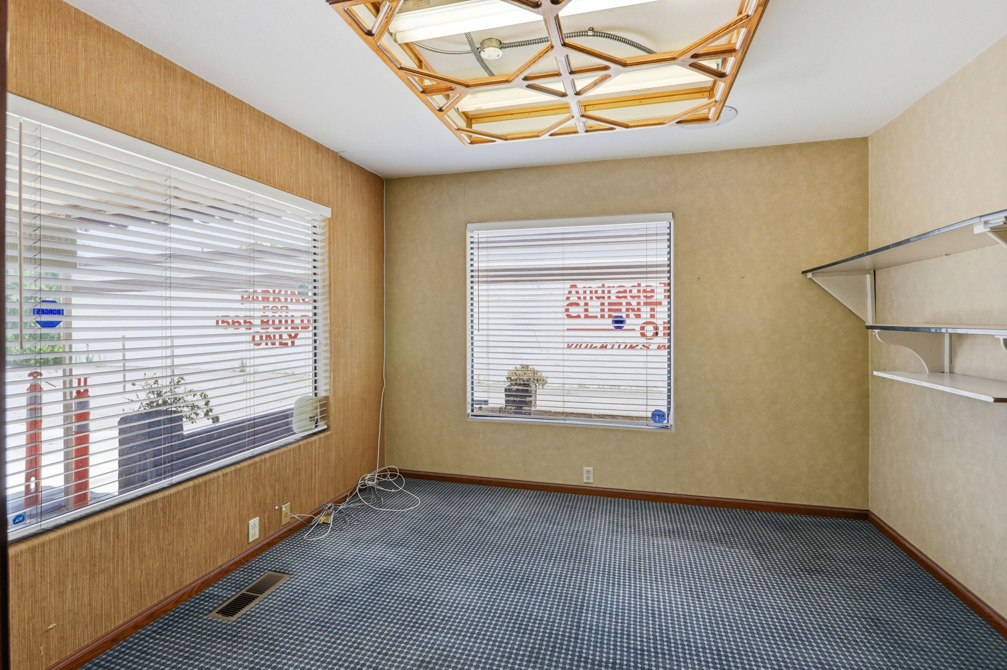 022_F8_1565 Alum Rock Ave