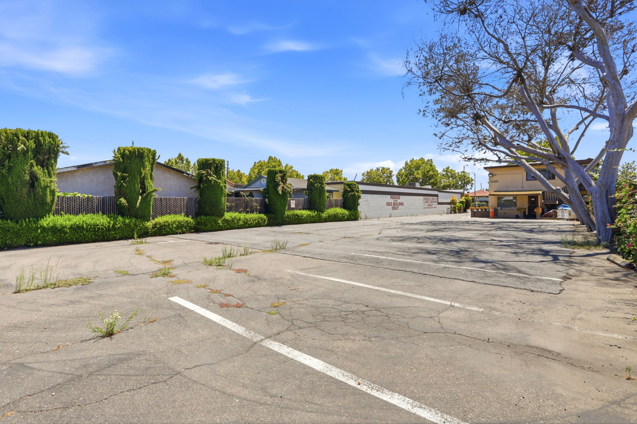 033_F8_1565 Alum Rock Ave