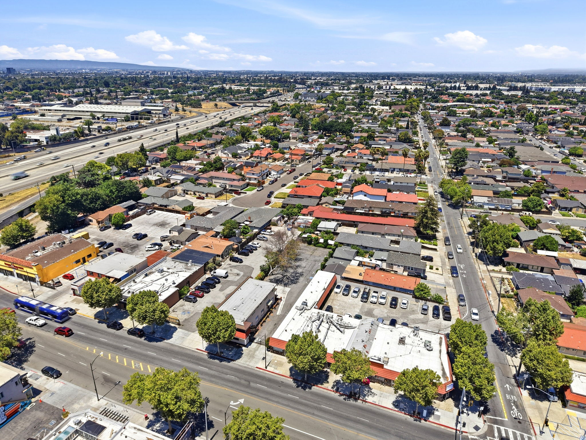 010_F8_AERIAL_1565 Alum Rock Ave