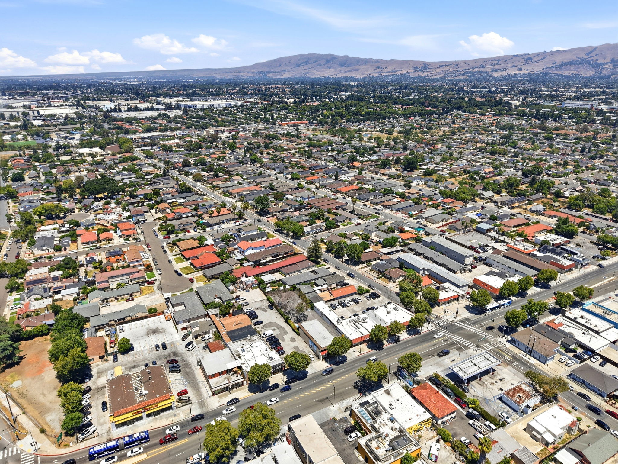 011_F8_AERIAL_1565 Alum Rock Ave