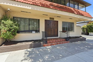 004_F8_1565 Alum Rock Ave