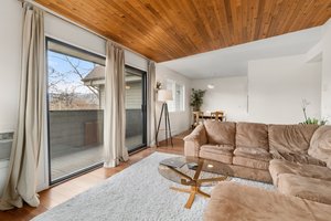 1565 Noble Ct, Kelowna, BC V1Y 8K8, Canada Photo 5