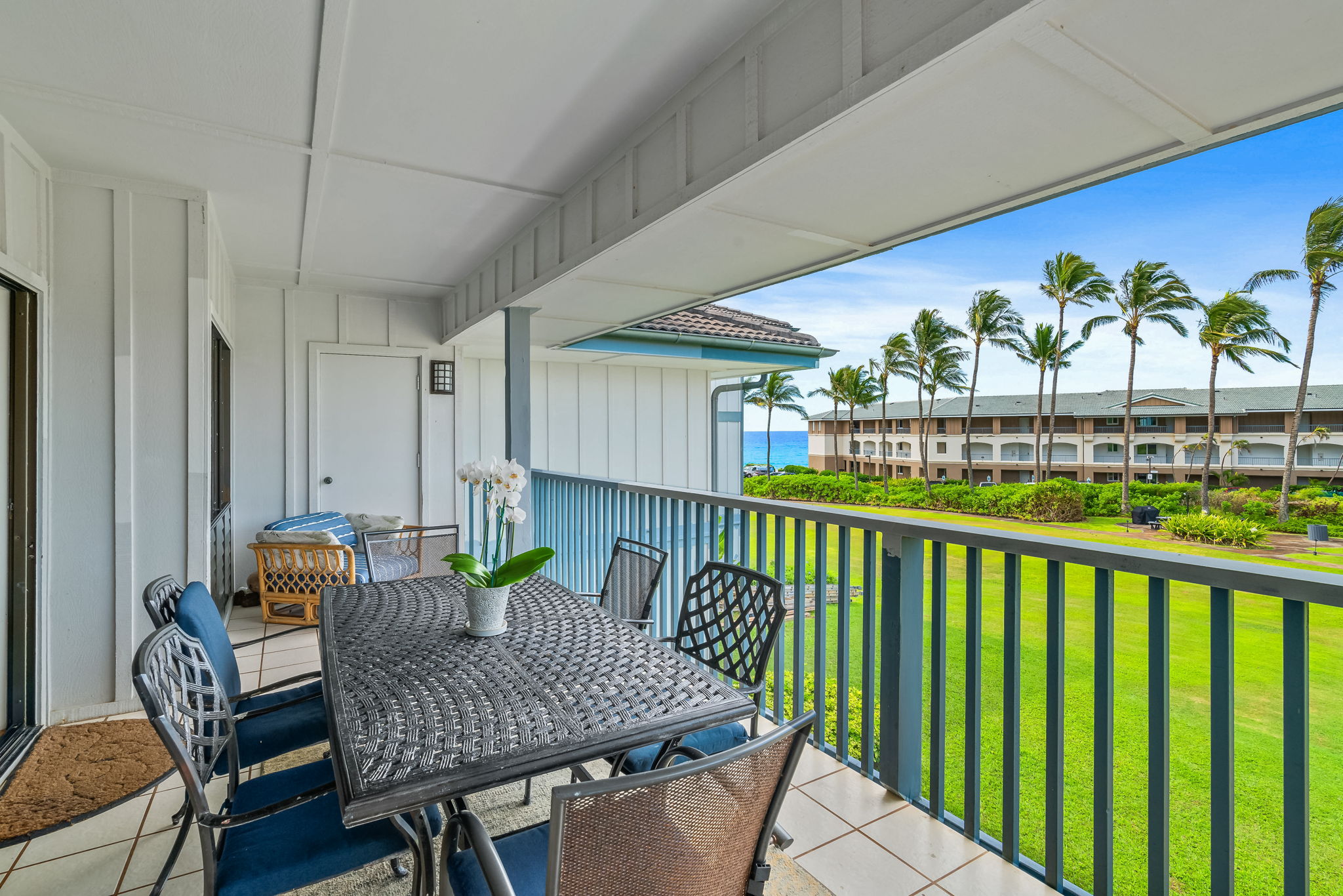  Photo 33