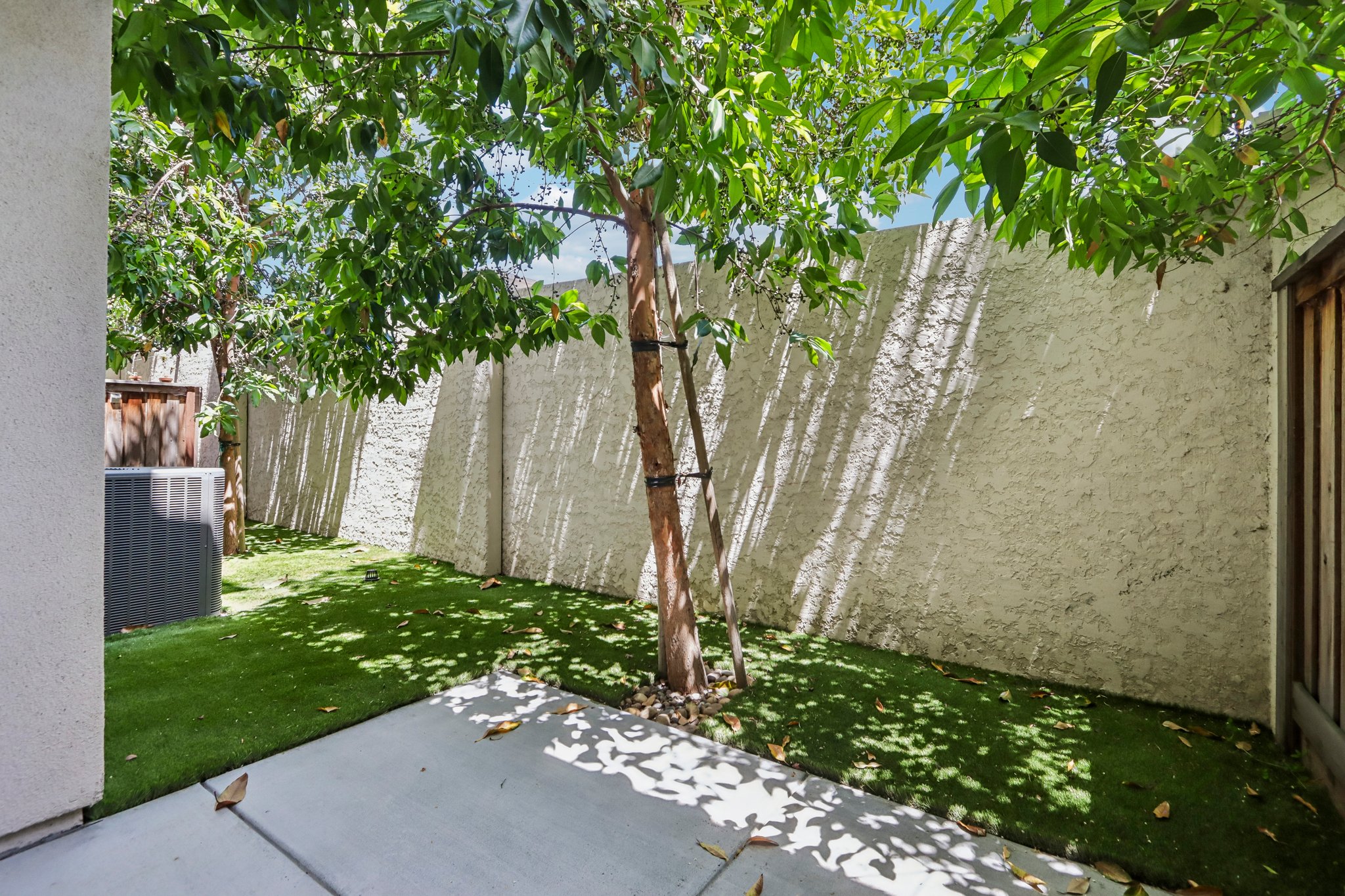 Pratt Pl-S0306-039.jpg