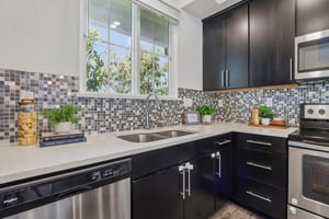 Pratt Pl-S0306-018.jpg