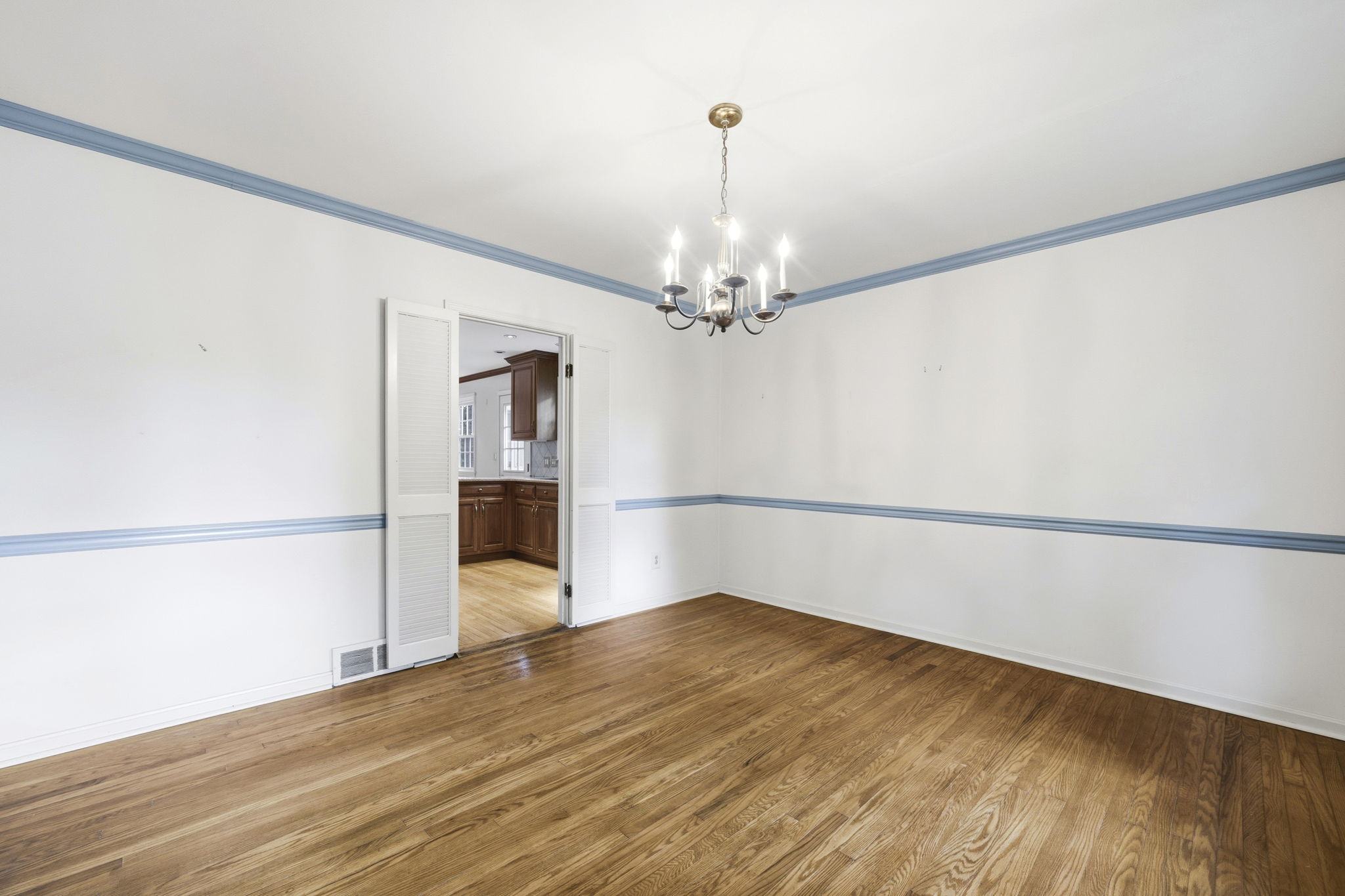 Interiors (9)
