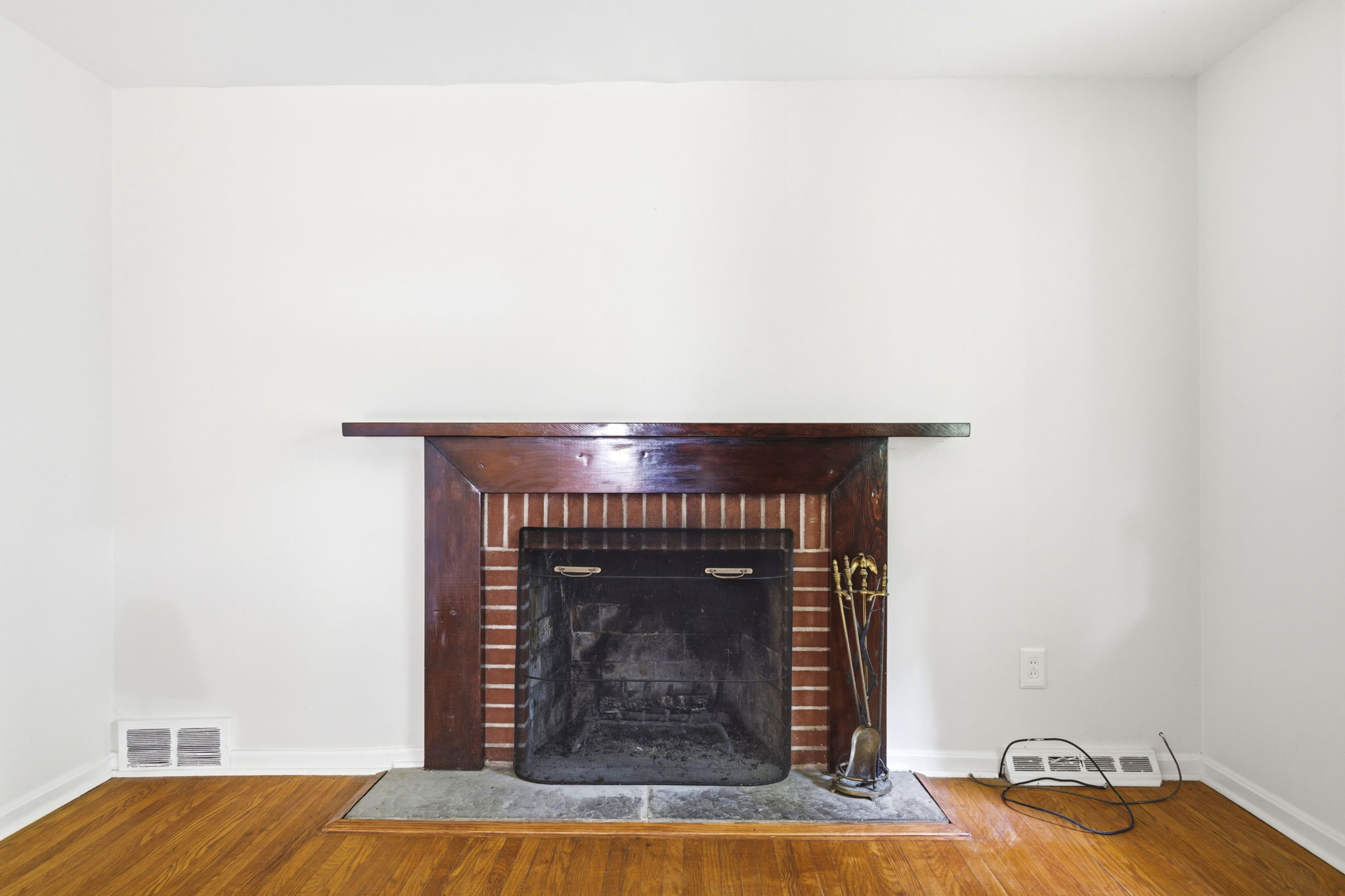 Interiors (26)