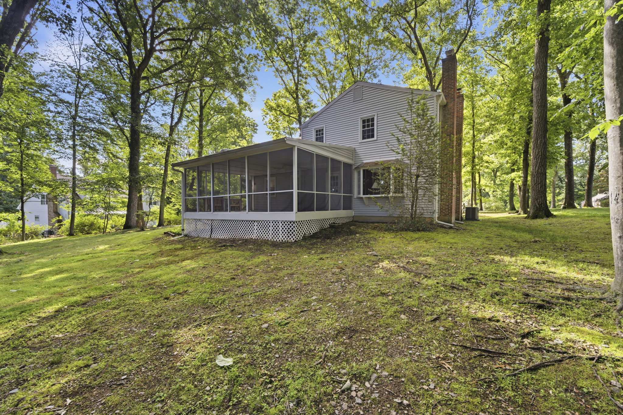 Rear Exteriors (3)