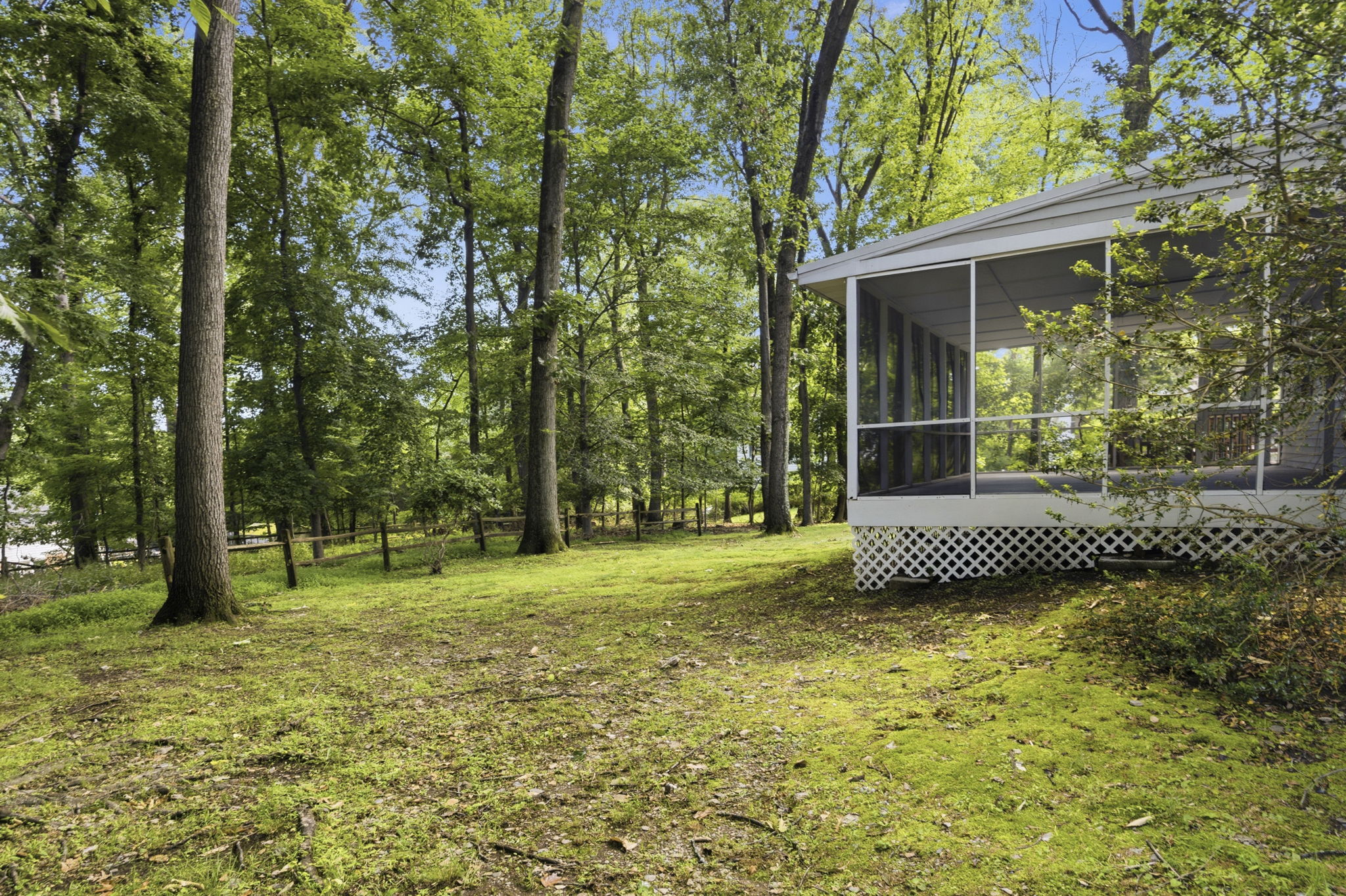 Rear Exteriors (5)
