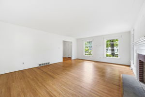 Interiors (7)
