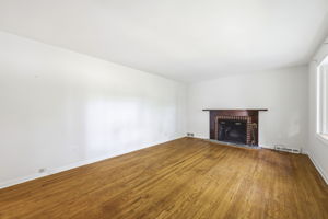 Interiors (25)