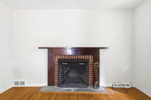 Interiors (26)