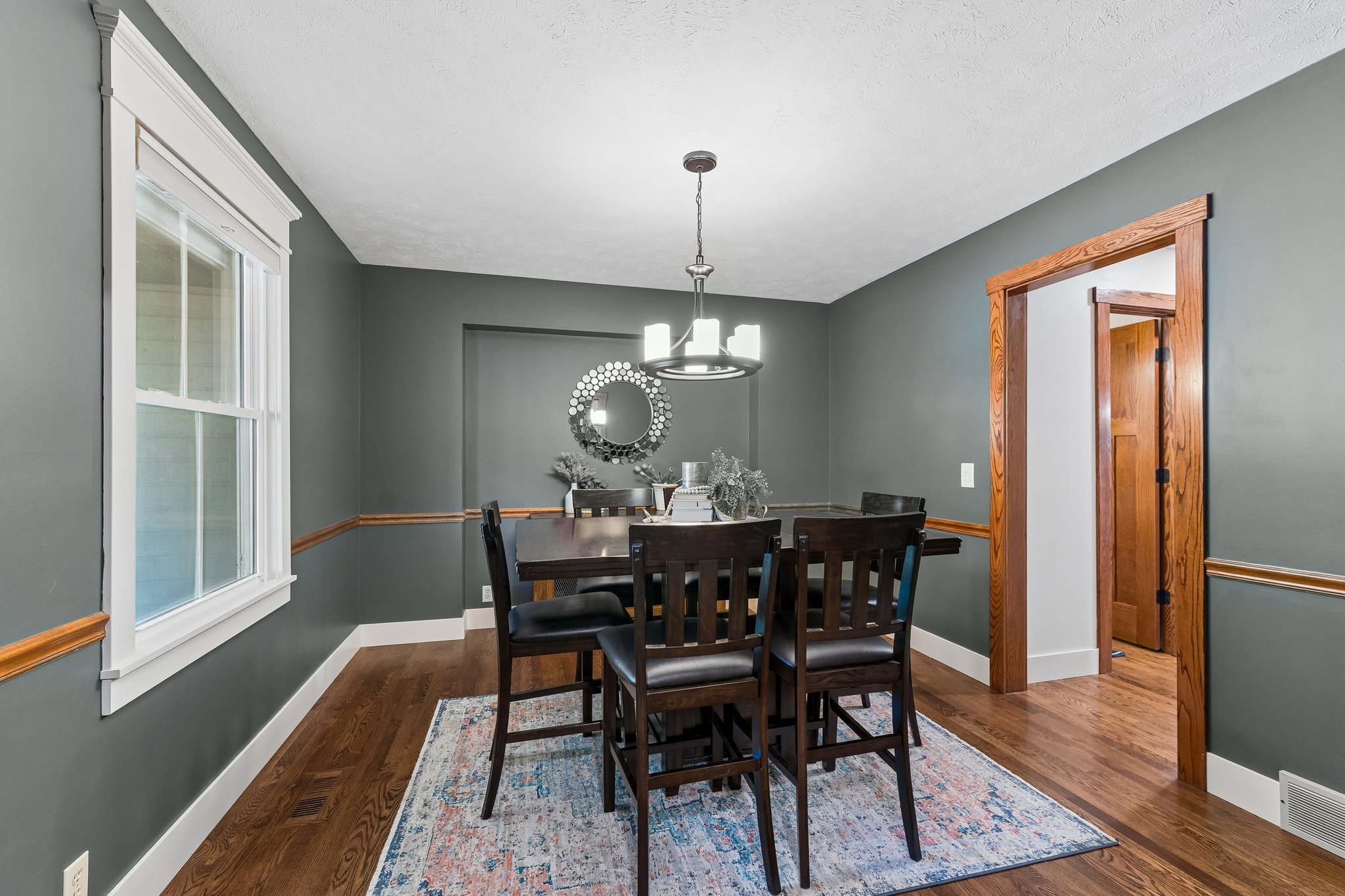 9066 - 15661 Lamp St_011.jpg
