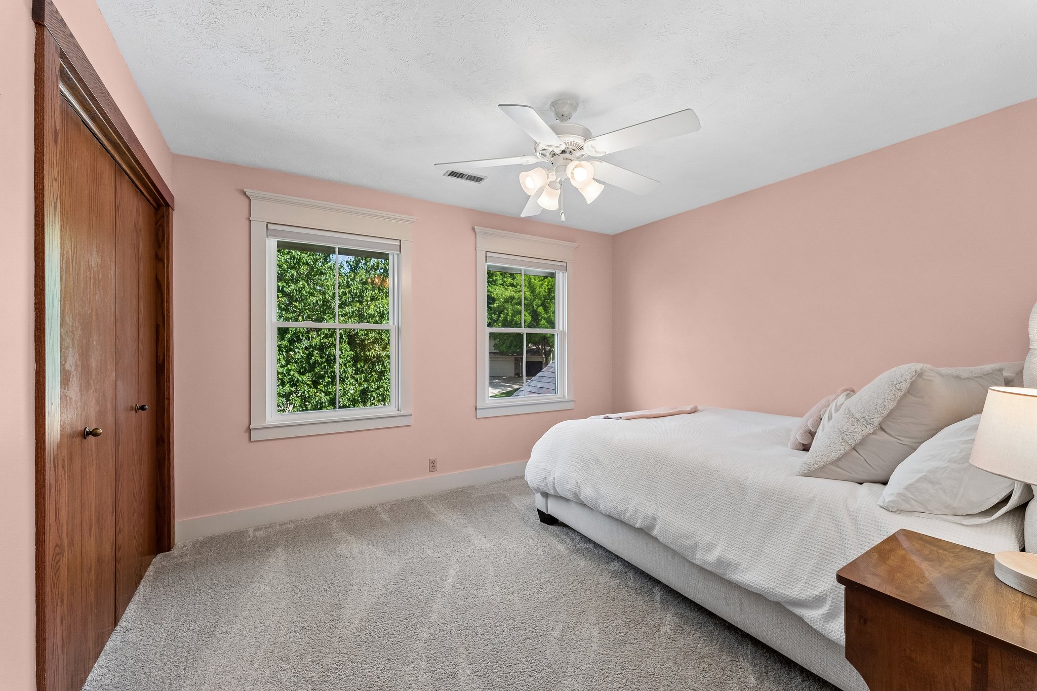9066 - 15661 Lamp St_020.jpg