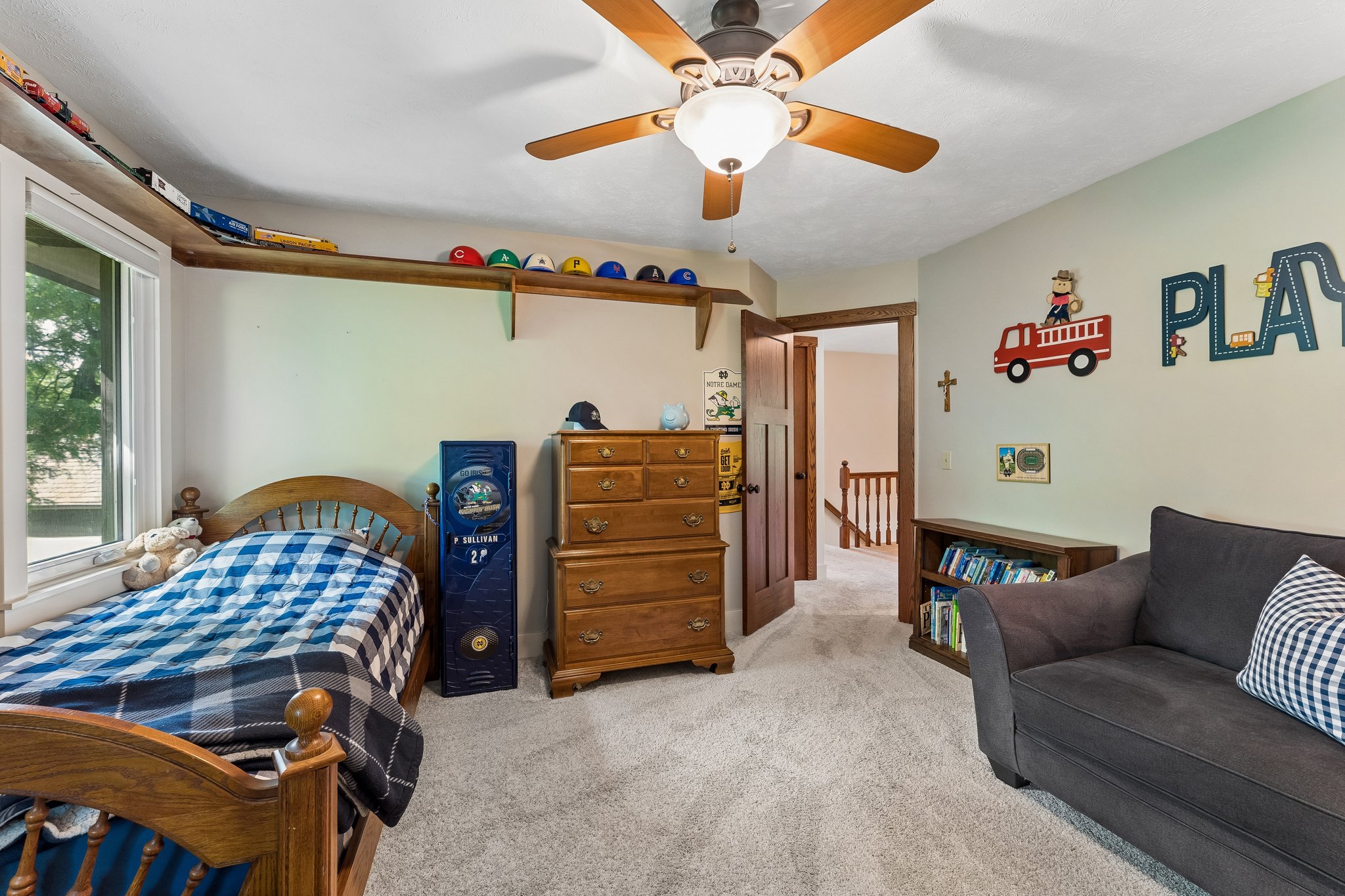9066 - 15661 Lamp St_025.jpg