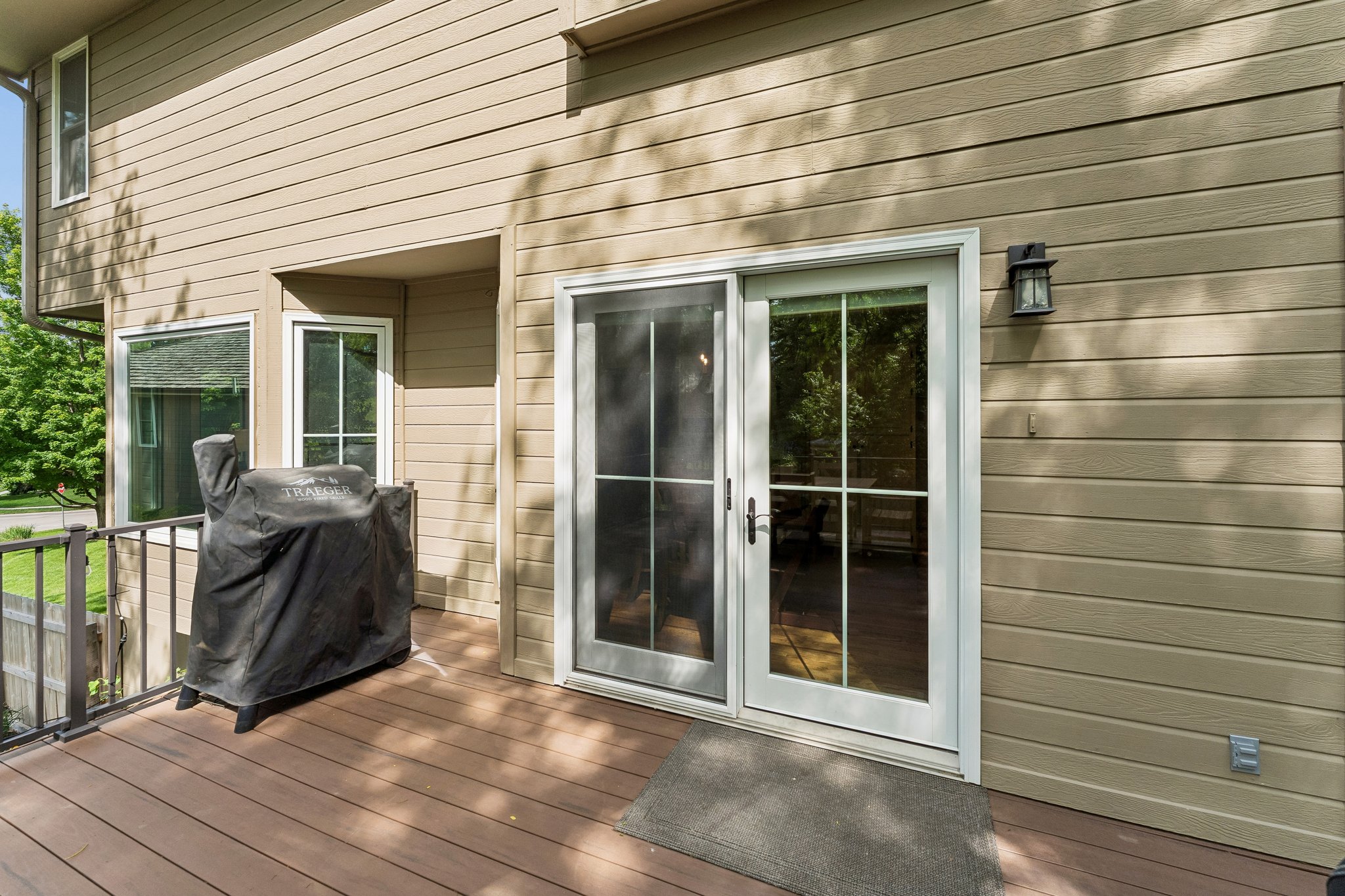 9066 - 15661 Lamp St_044.jpg