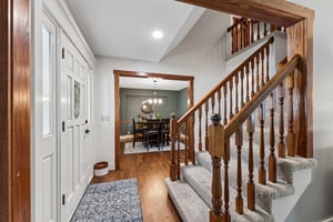 9066 - 15661 Lamp St_003 (2).jpg
