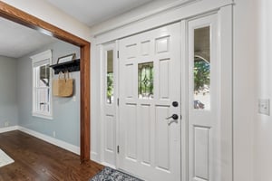 9066 - 15661 Lamp St_004 (2).jpg