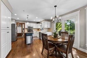 9066 - 15661 Lamp St_014.jpg