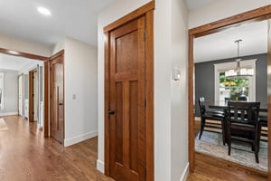 9066 - 15661 Lamp St_029.jpg