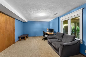 9066 - 15661 Lamp St_039.jpg