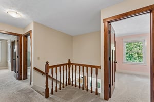 9066 - 15661 Lamp St_041.jpg