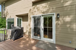 9066 - 15661 Lamp St_044.jpg