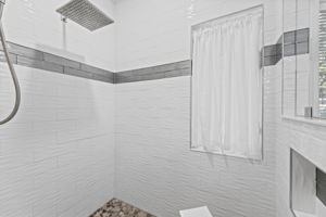  Photo 35