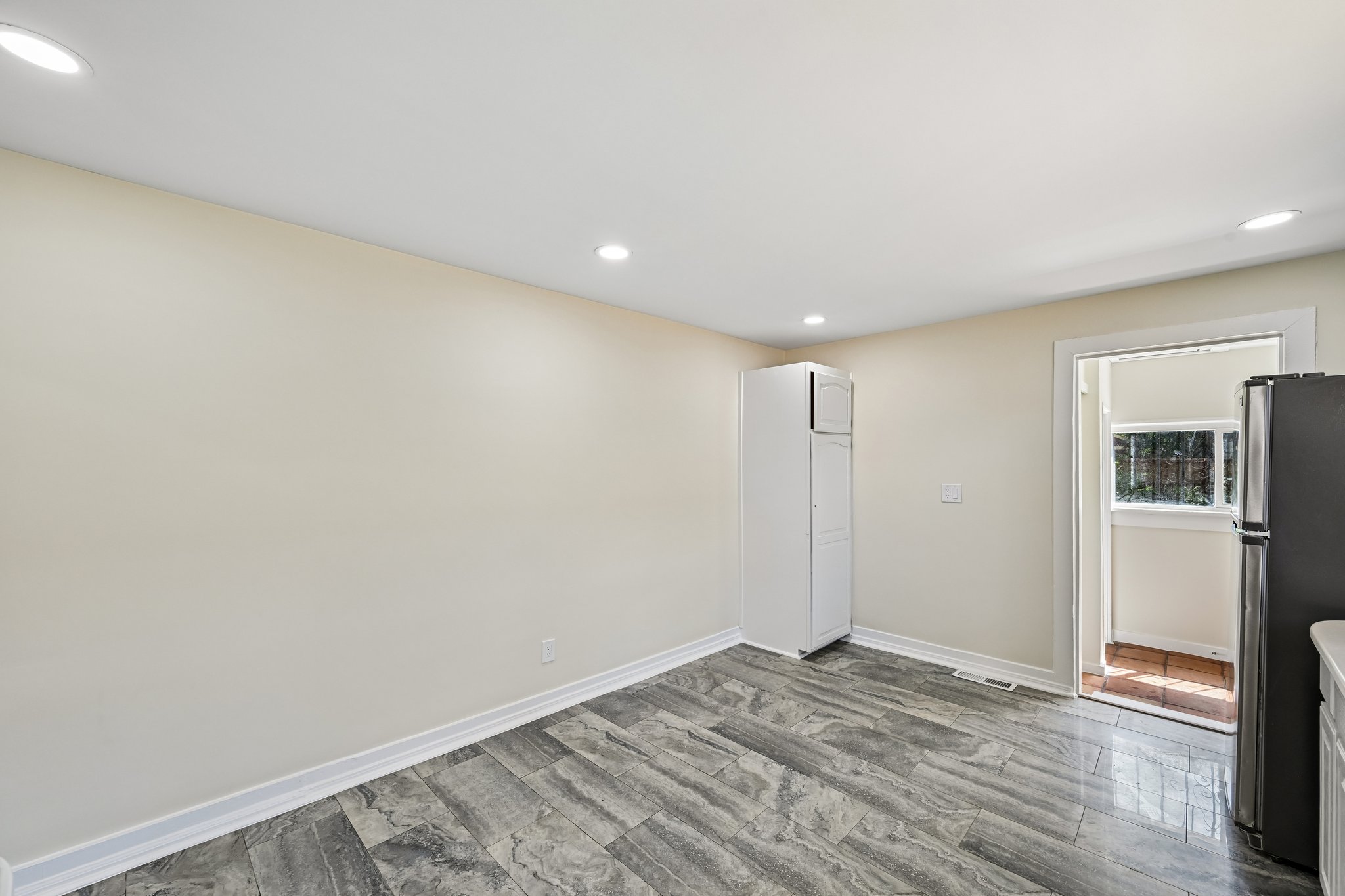 Beeler St-S2207-017.jpg