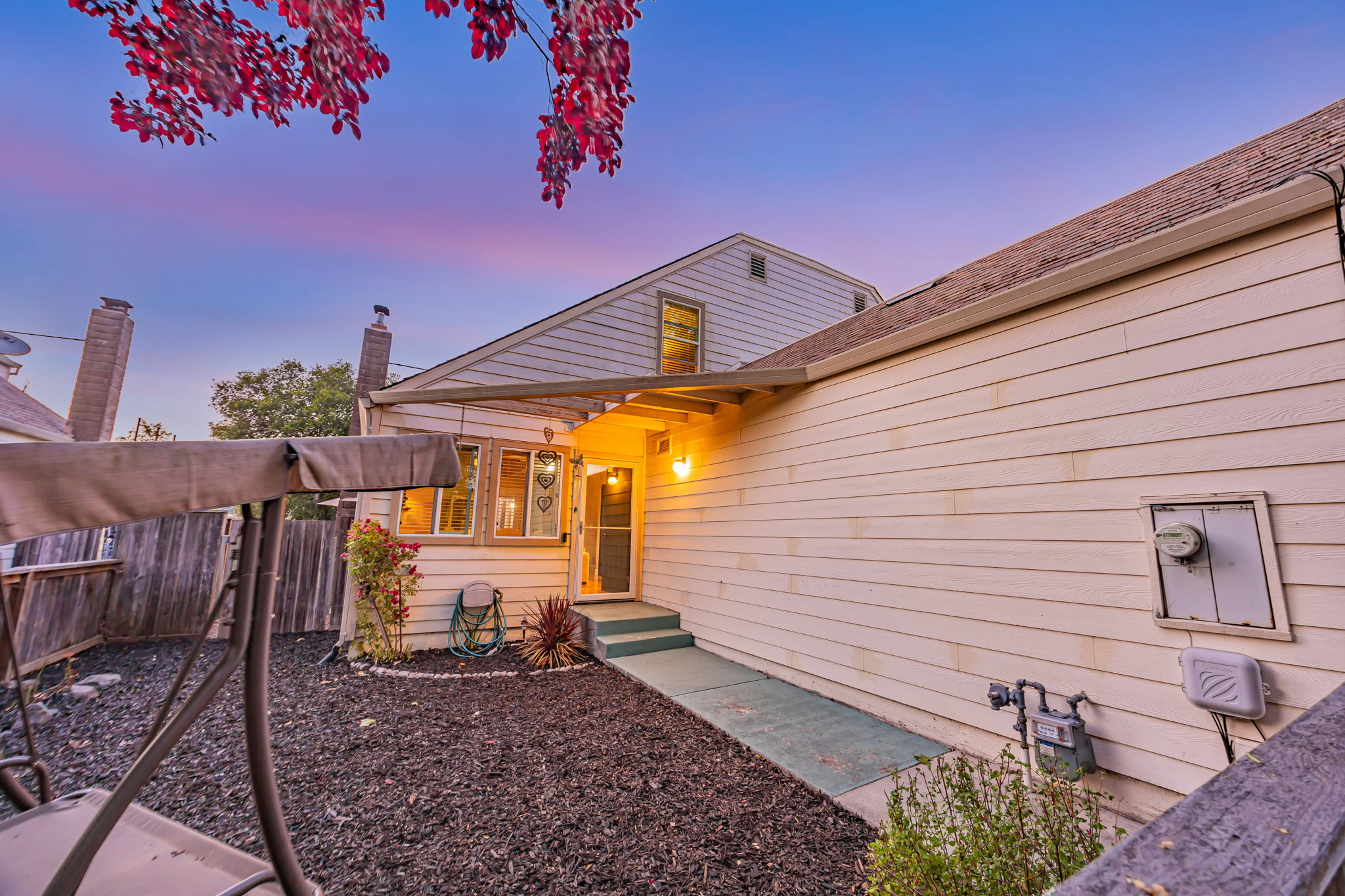027_TWILIGHT_ 1569 Yardley