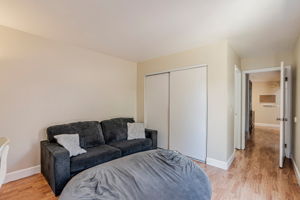 016_1569 Yardley St